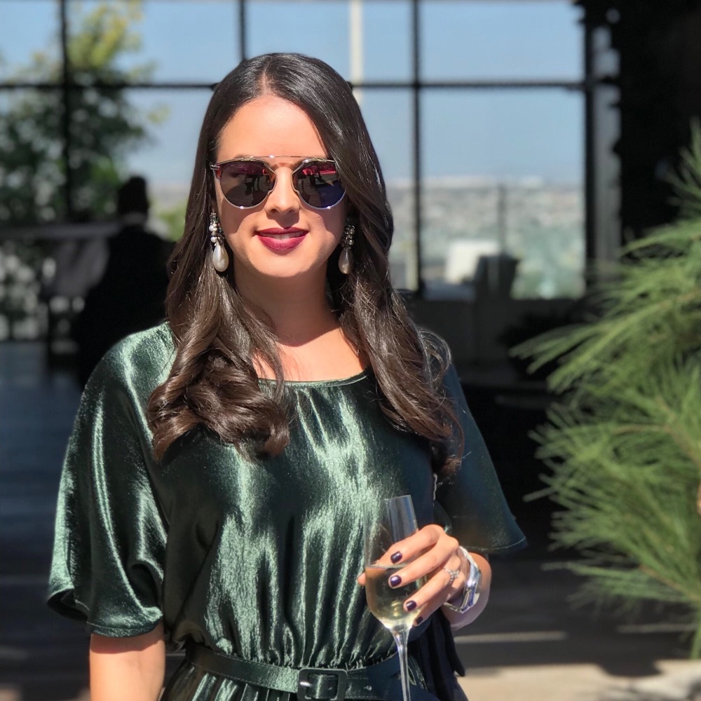 Meet your Posher, Adriana